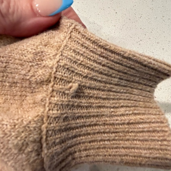 GB knit sweater size 5T gently used - Picture 6 of 7